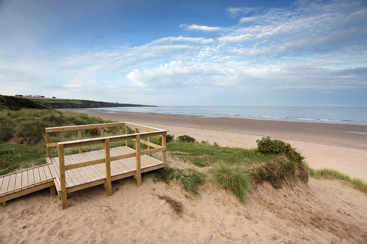 Lunan Bay